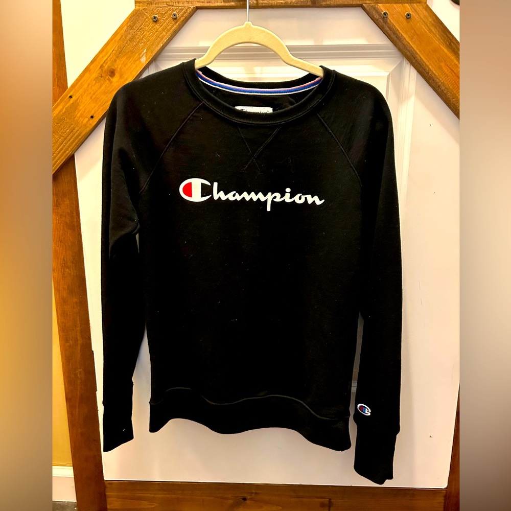 Women’s Champion Classic Crewneck Sweatshirt
